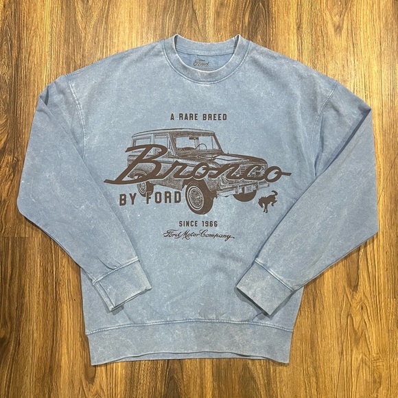 Ford Other - Ford Bronco "A Rare Breed" Vintage Graphic Sweatshirt